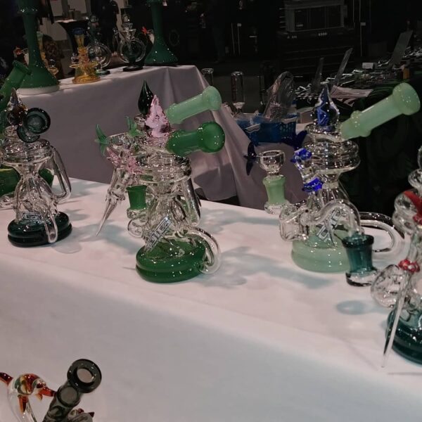 Buy Dabbing bongs